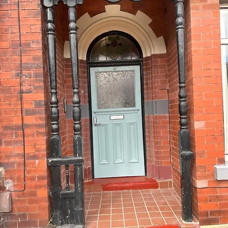 Emerald Apartment Pleasure Beach Blackpool Exterior photo